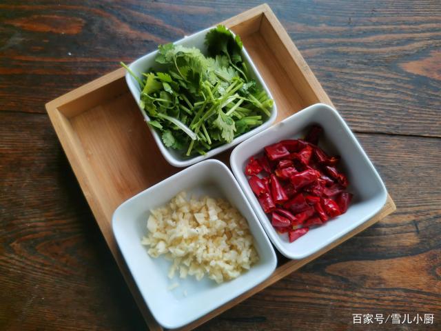這個海鮮被稱作“小人仙”，肉質肥美，用這個方法做，一盤不夠吃